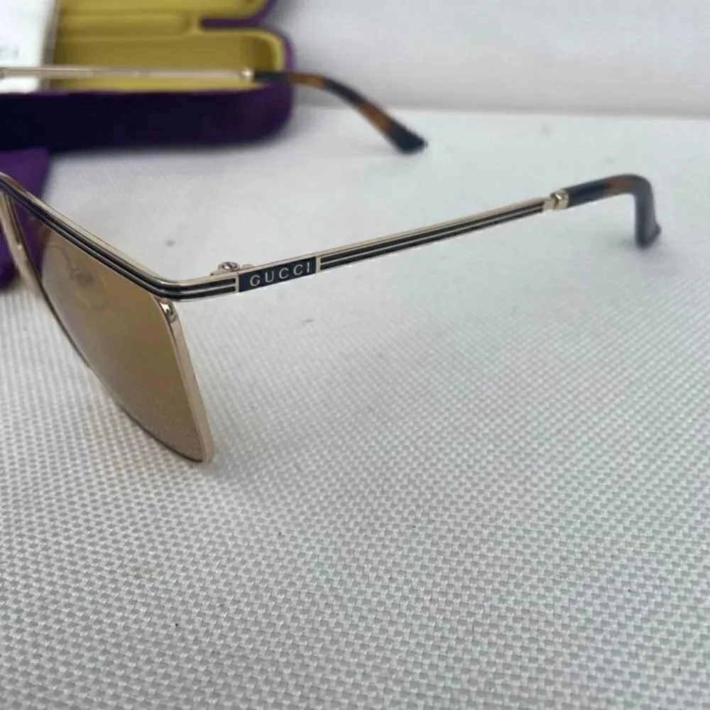 NIB Gucci GG0821S Rectangular Sunglasses